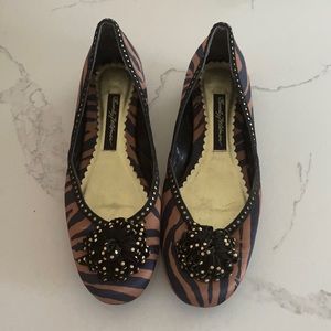 Beverly Feldman tiger stripe flats 6 1/2